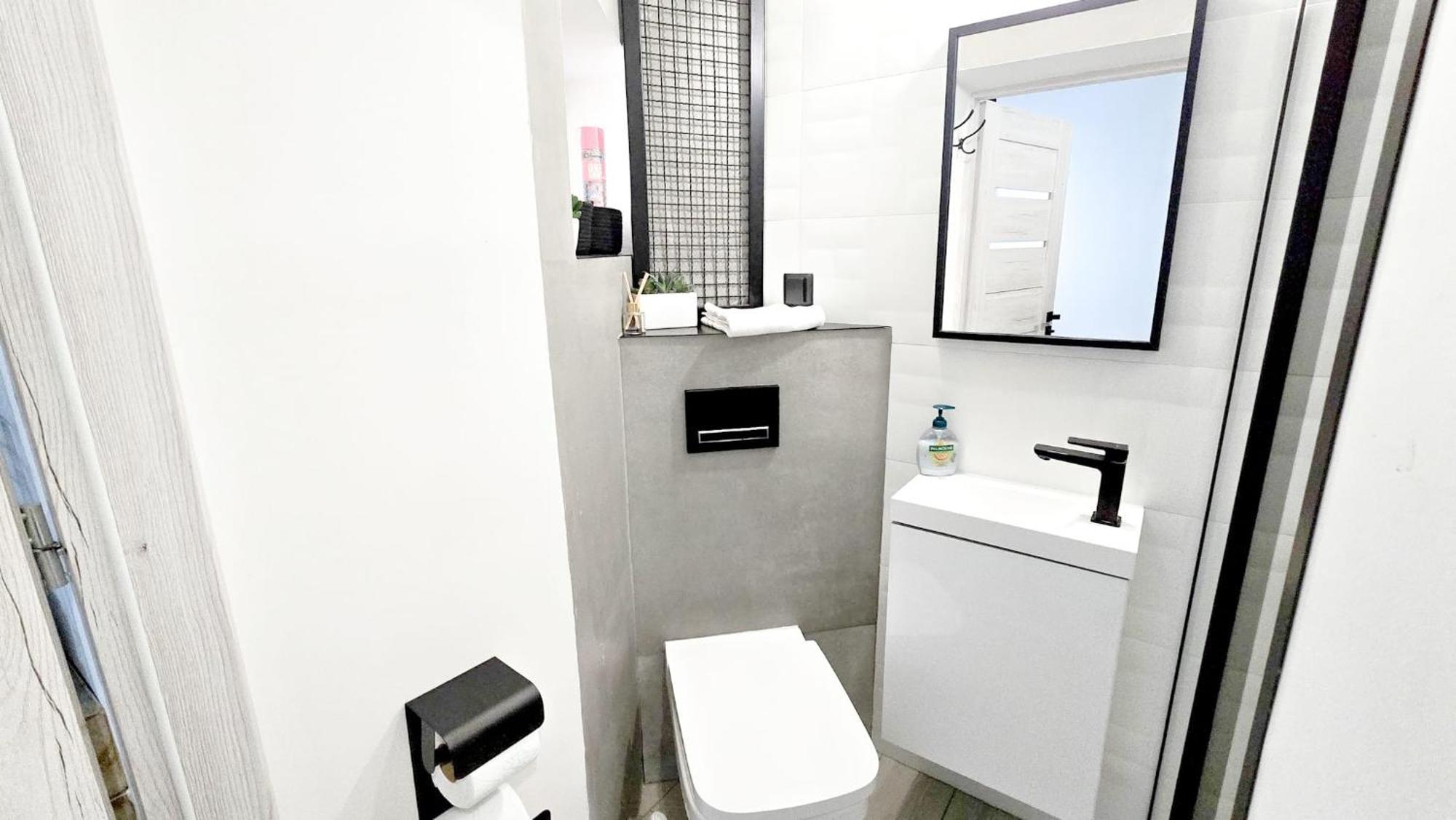 Siodemka By Rentoom Apartment Torun Luaran gambar
